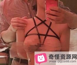 某推情侣泄密礼包：反差妹女神PAPA资源，粉丝渣男胶原蛋白嫩