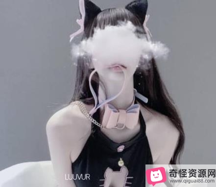 S级女神MOZZI：反差婊身材纤细，OnlyFans上的打粑粑作品让人欲罢不能