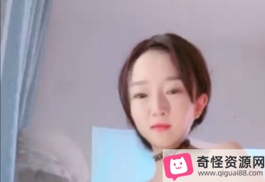 林小婉：迷人倾城美女，原画质自录视频，性感诱惑姿势，水声伴美